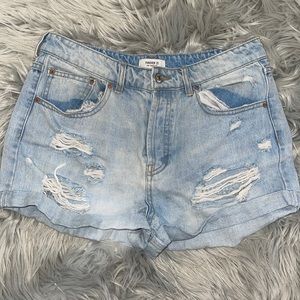 Forever 21 light wash jean shorts